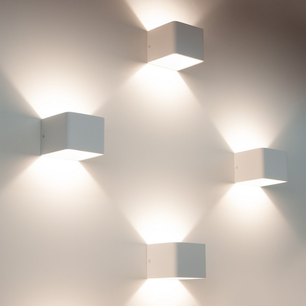 Светильник настенный светодиодный Corudo LED белый MRL LED 1060