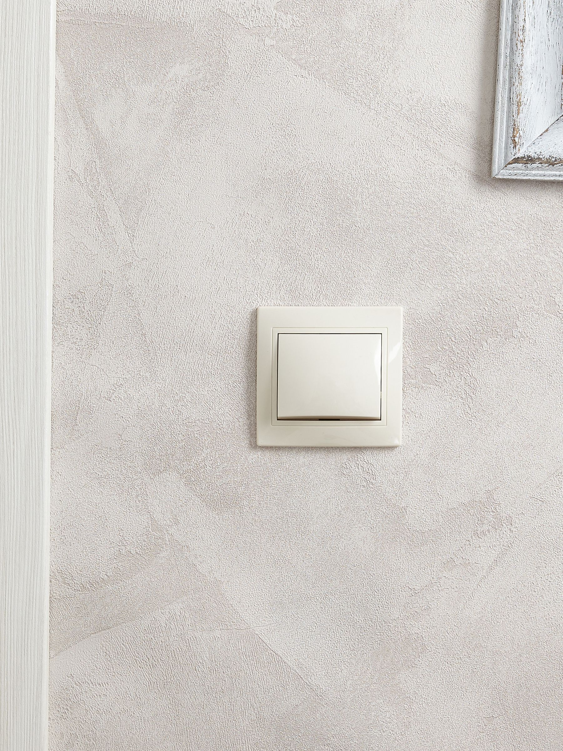 Выключатель ВС 10-1-0-ККм однокл.10А КВАРТА (кремовый) ИЭК