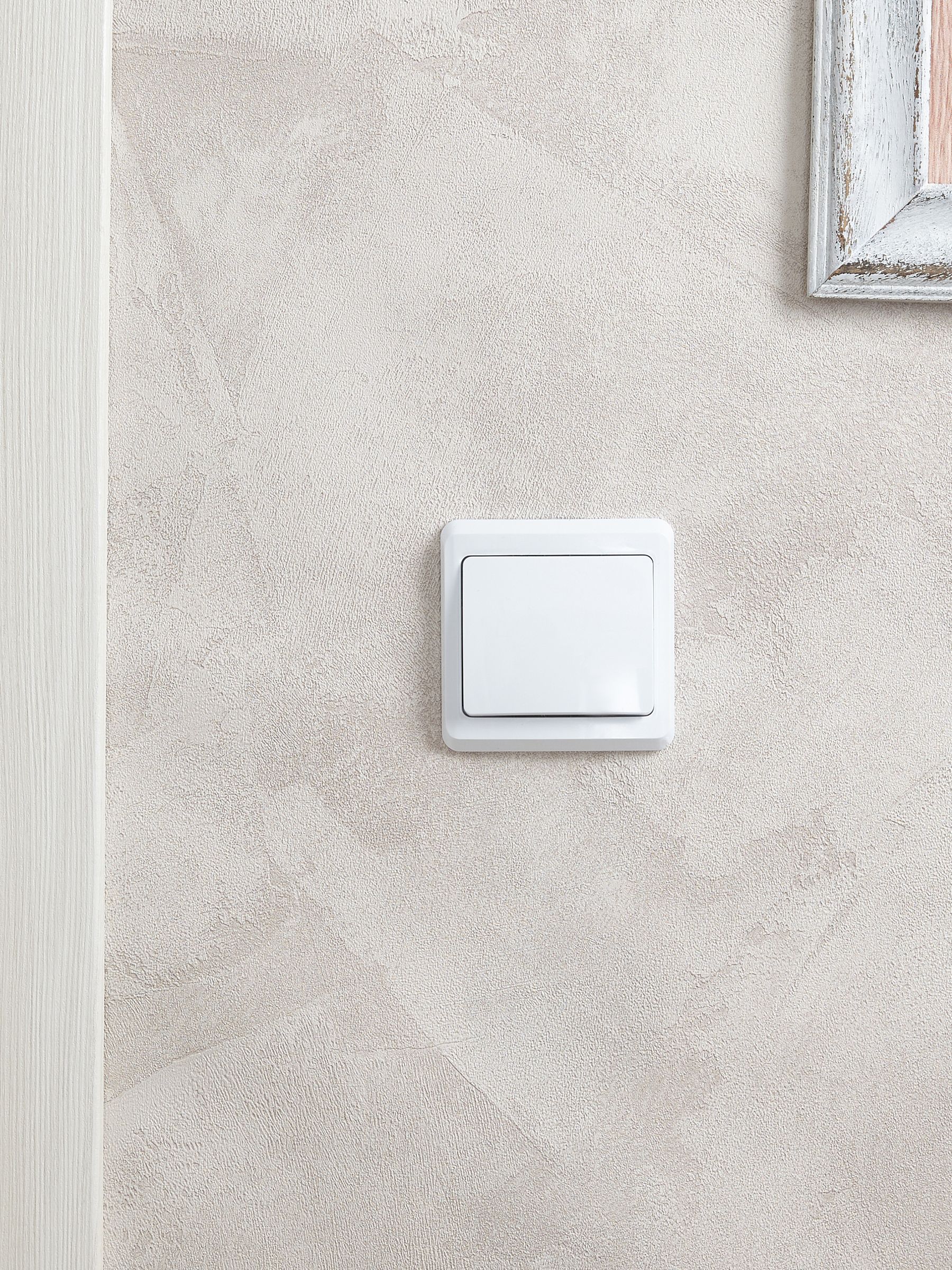 Выключатель 1-клавишный ВС 10-1-0-ВБ 10А ВЕГА (белый) ИЭК