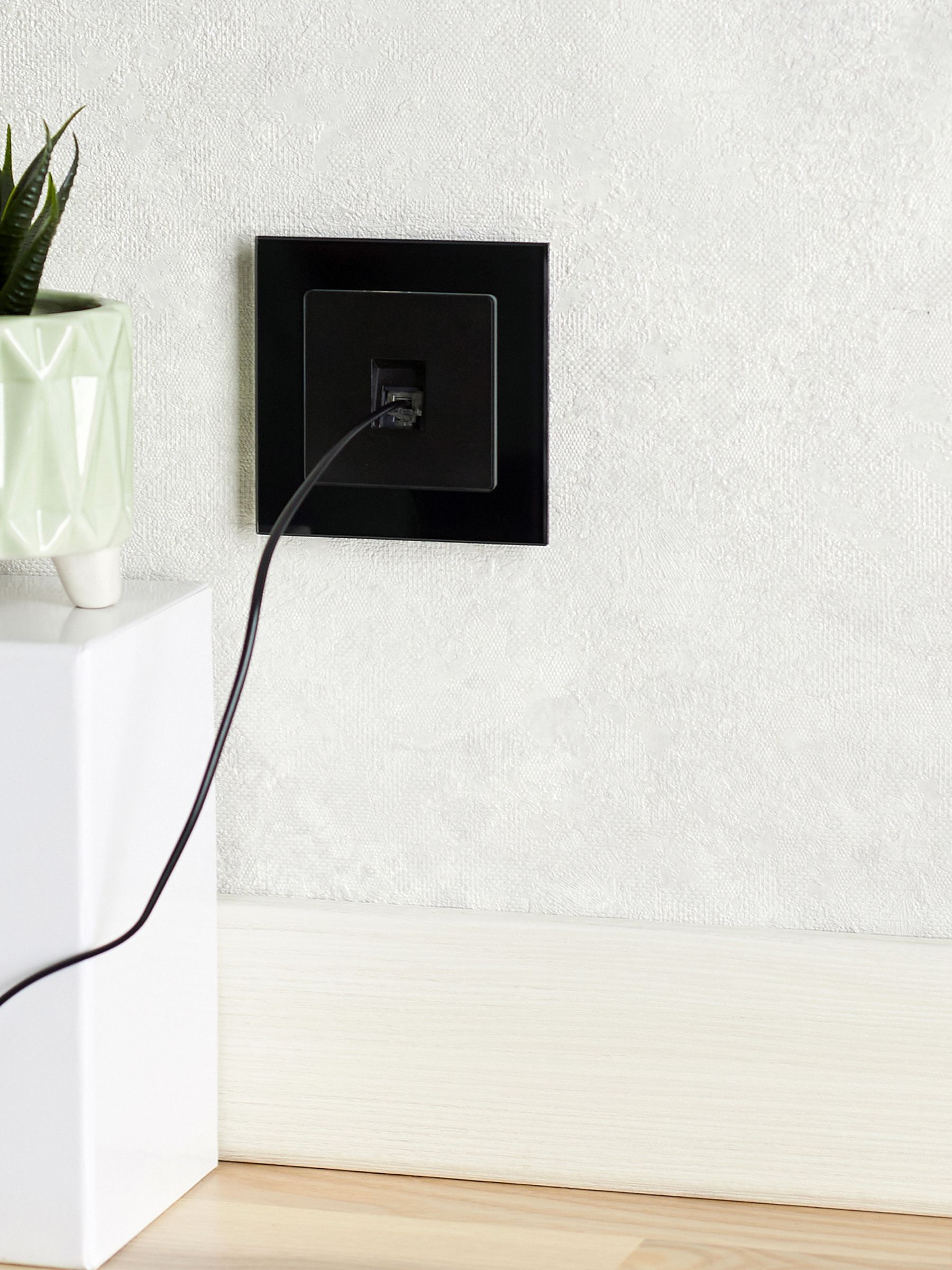 Розетка компьютерная RJ45 кат.5E РК10-БрЧ черный BRITE ИЭК