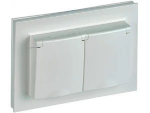 BRITE Розетка 2-я с крышкой 16А в сборе IP44 РСбш12-3-44-БрЖ жемчуг ИЭК