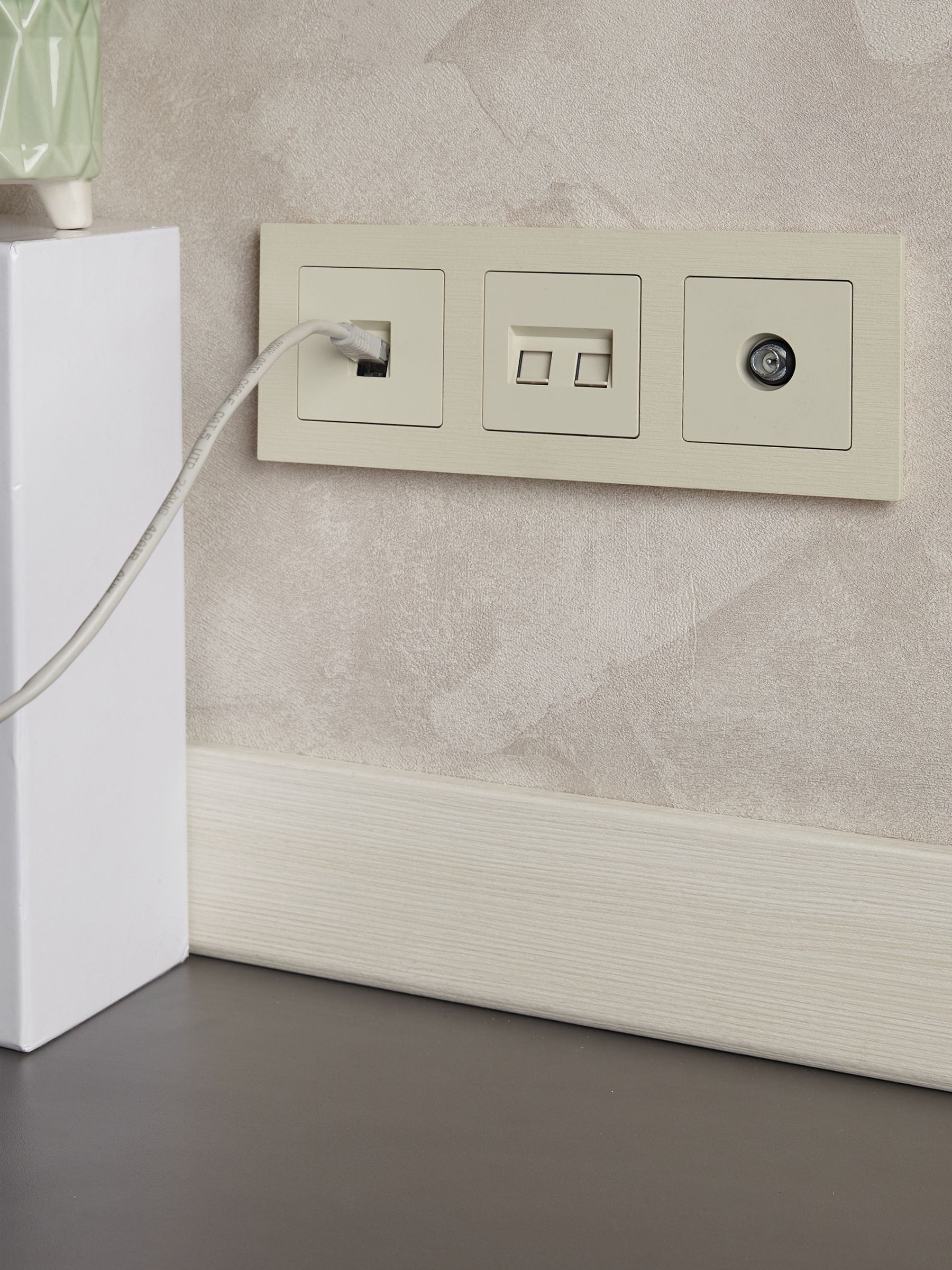 Розетка компьютерная двойная RJ45 кат.5E РК10-2-БрКр бежевый BRITE ИЭК