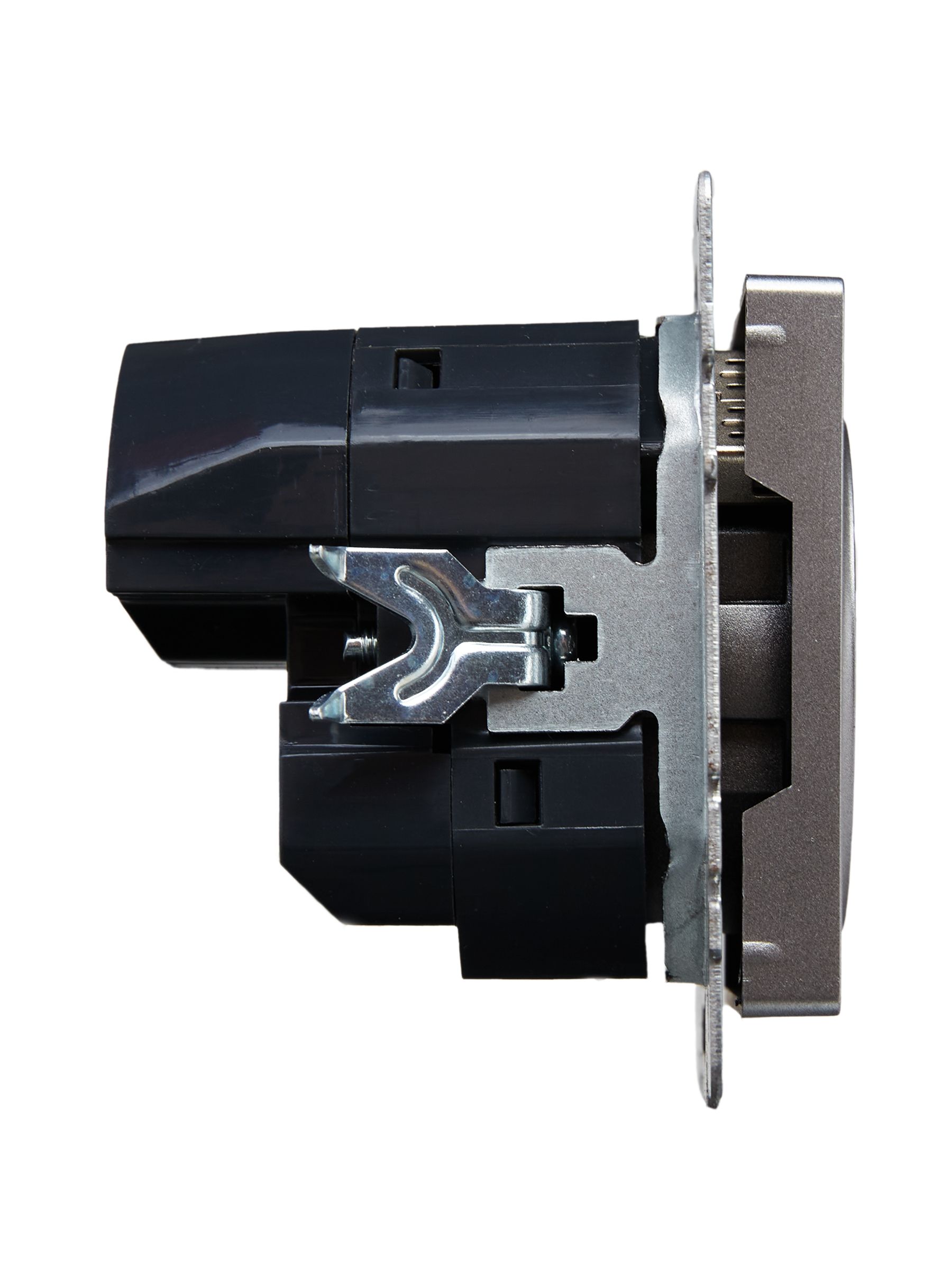 BRITE Розетка 1-местная с заземлением с защитными шторками 16А с USB A+A 5B 2,1A  РЮш10-1-БрС сталь  IEK