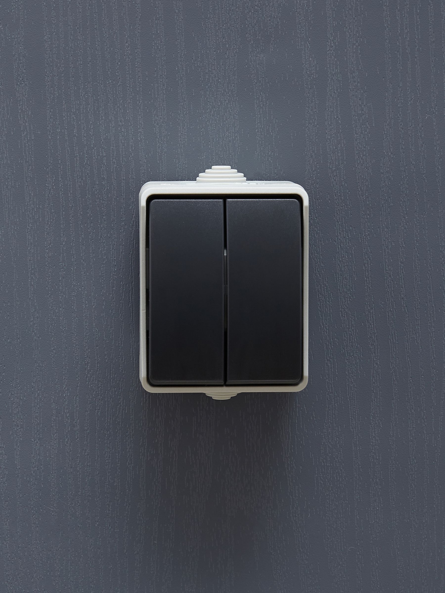 Выключатель ВС20-2-0-ФСр двухклавишный для открытой установки ФОРС 10А IP54 сер IEK