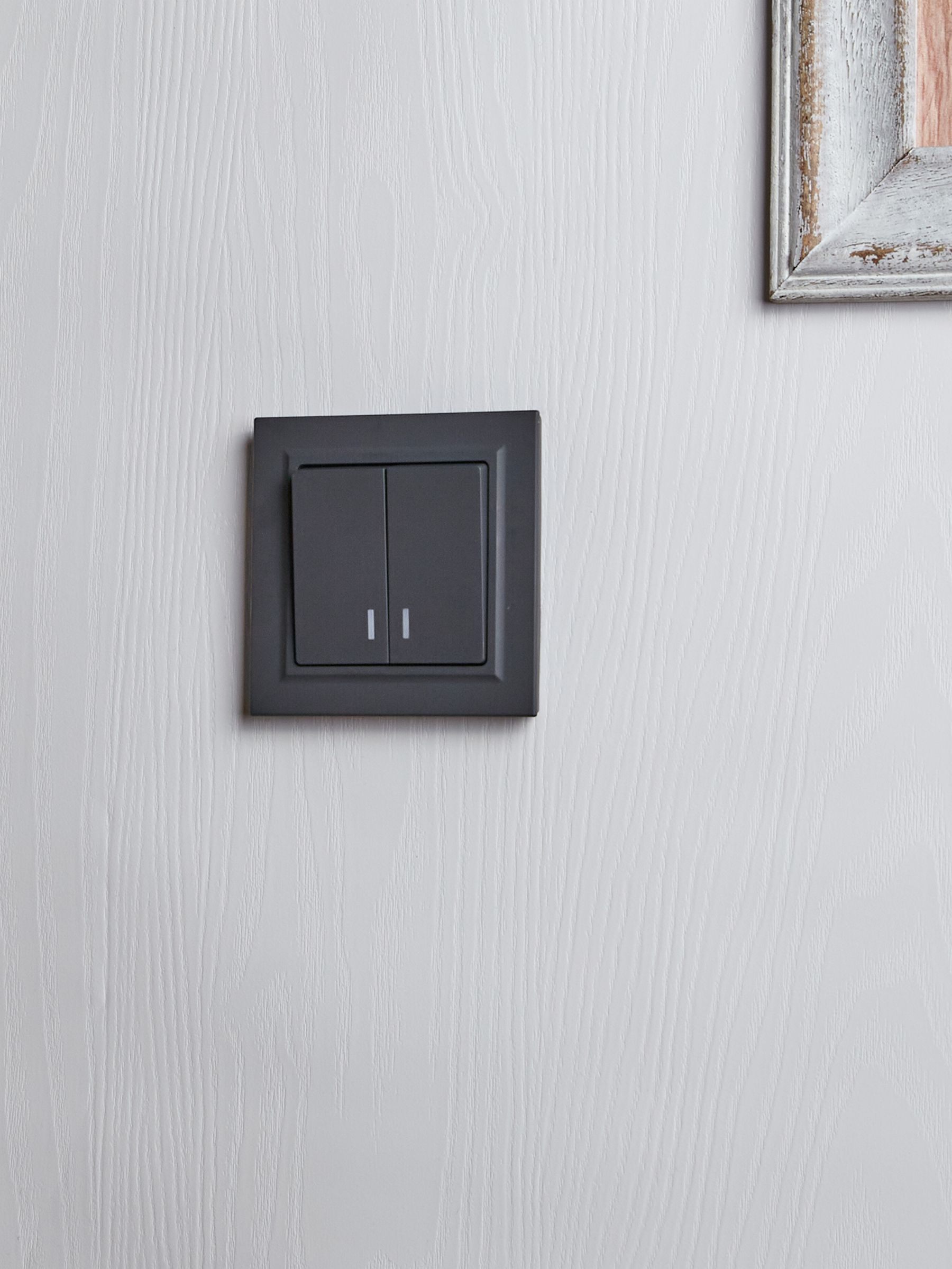 BRITE Выключатель 2-клавишный с индикацией 10А ВС10-2-1-БрГ графит ИЭК