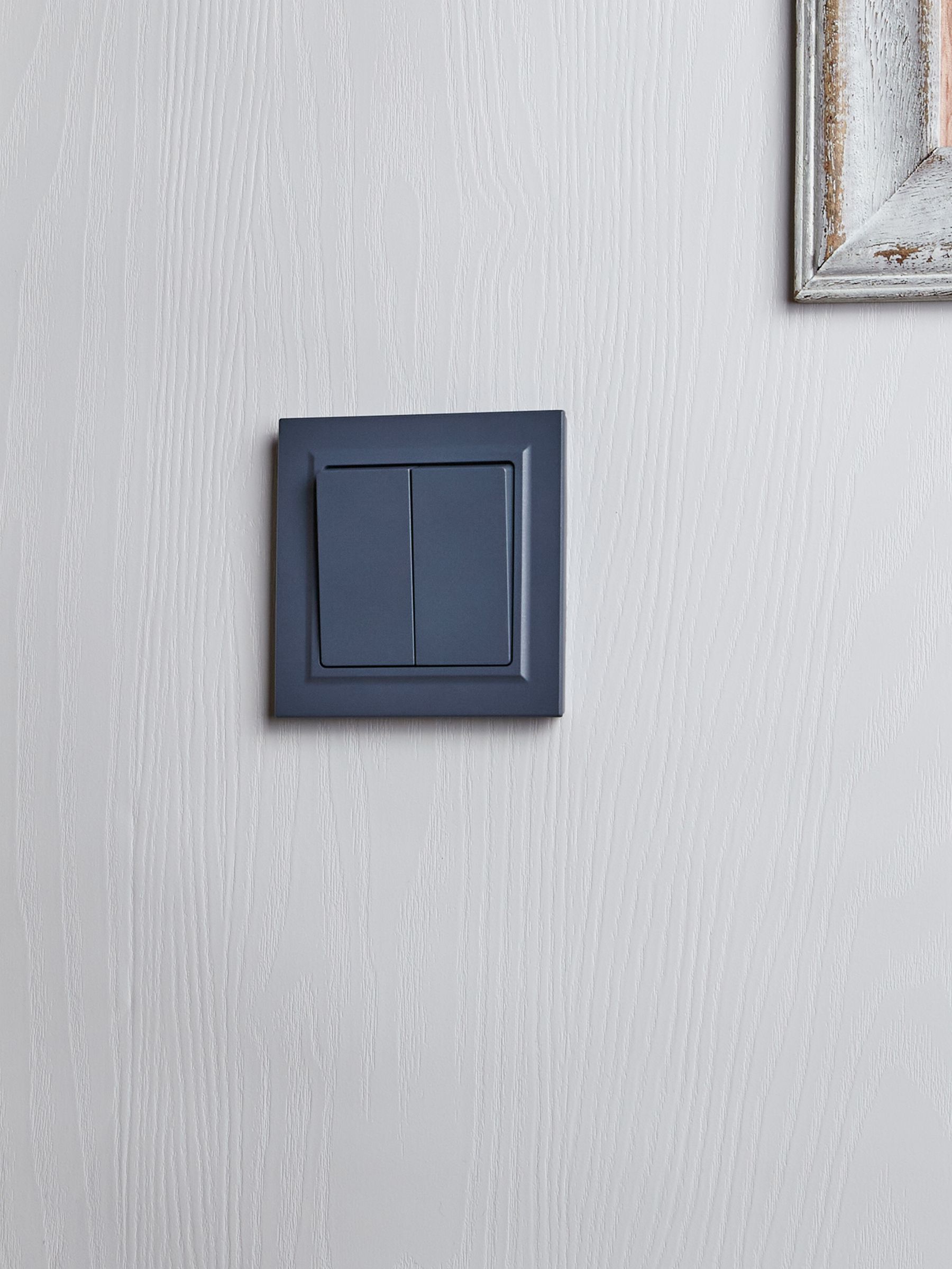 Выключатель 2-клавишный проходной 10А ВС10-2-6-БрМ маренго BRITE ИЭК