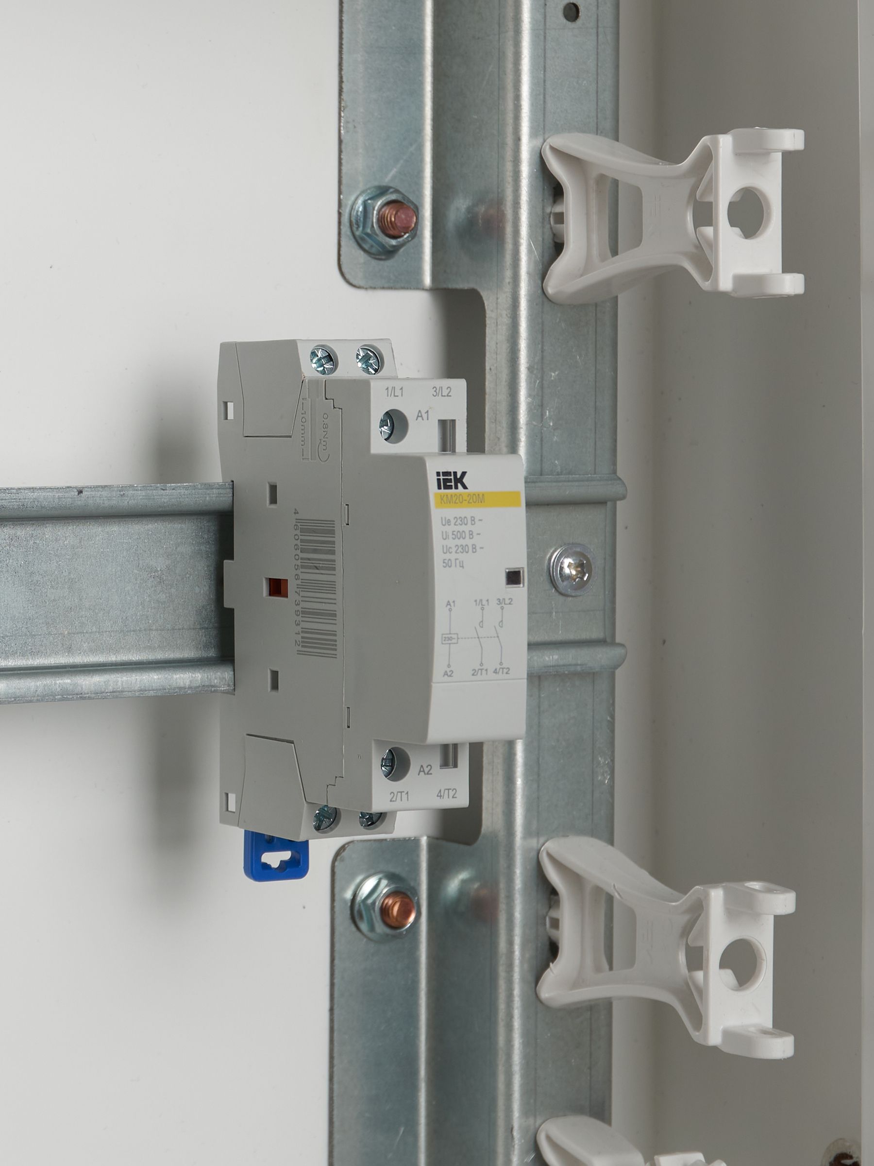 Контактор модульный КМ20-20М AC ИЭК