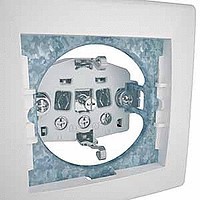 Розетка с заземляющим контактом без шторок Белый, SDN3000521