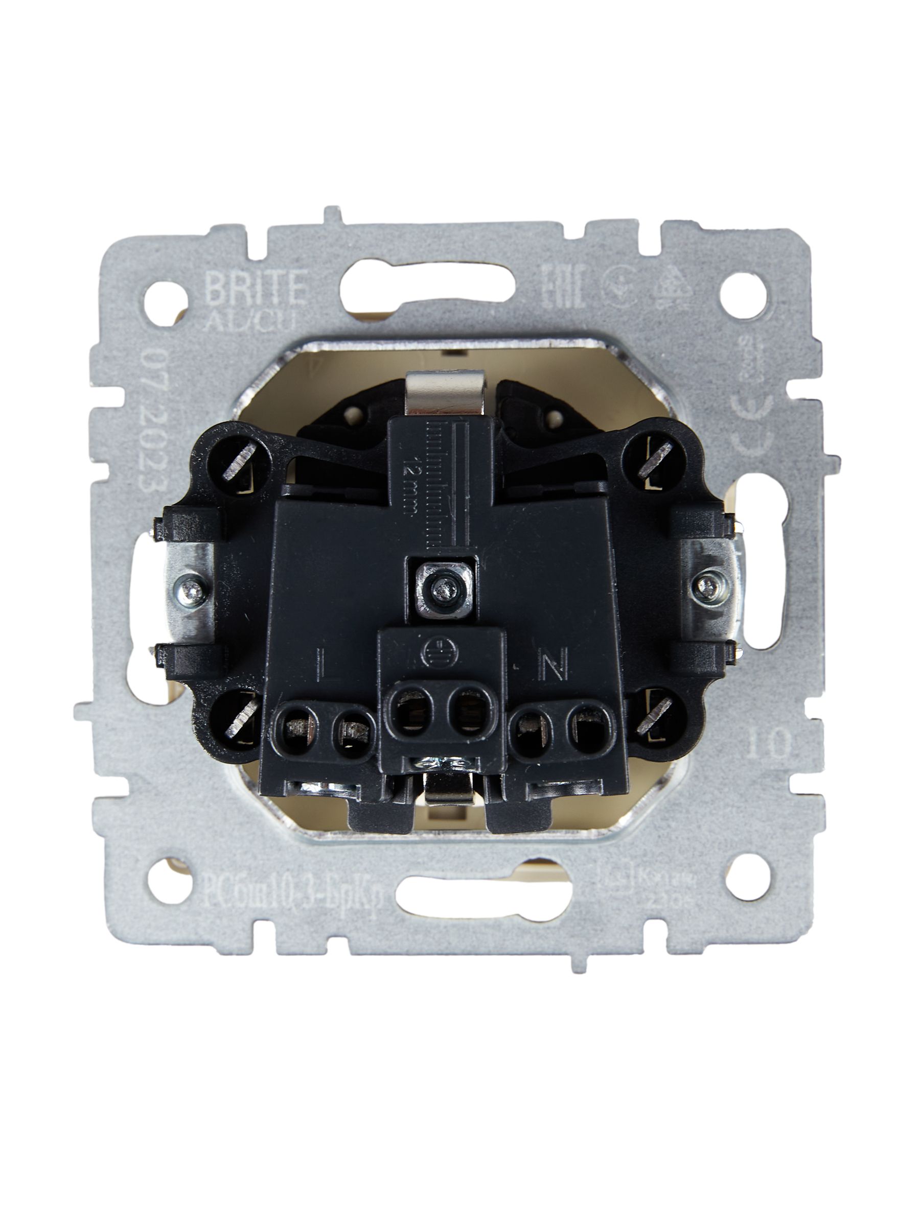 BRITE Розетка 1-местная с заземлением с защитными шторками и крышкой 16А IP20 РСбш10-3-БрКр бежевый ИЭК