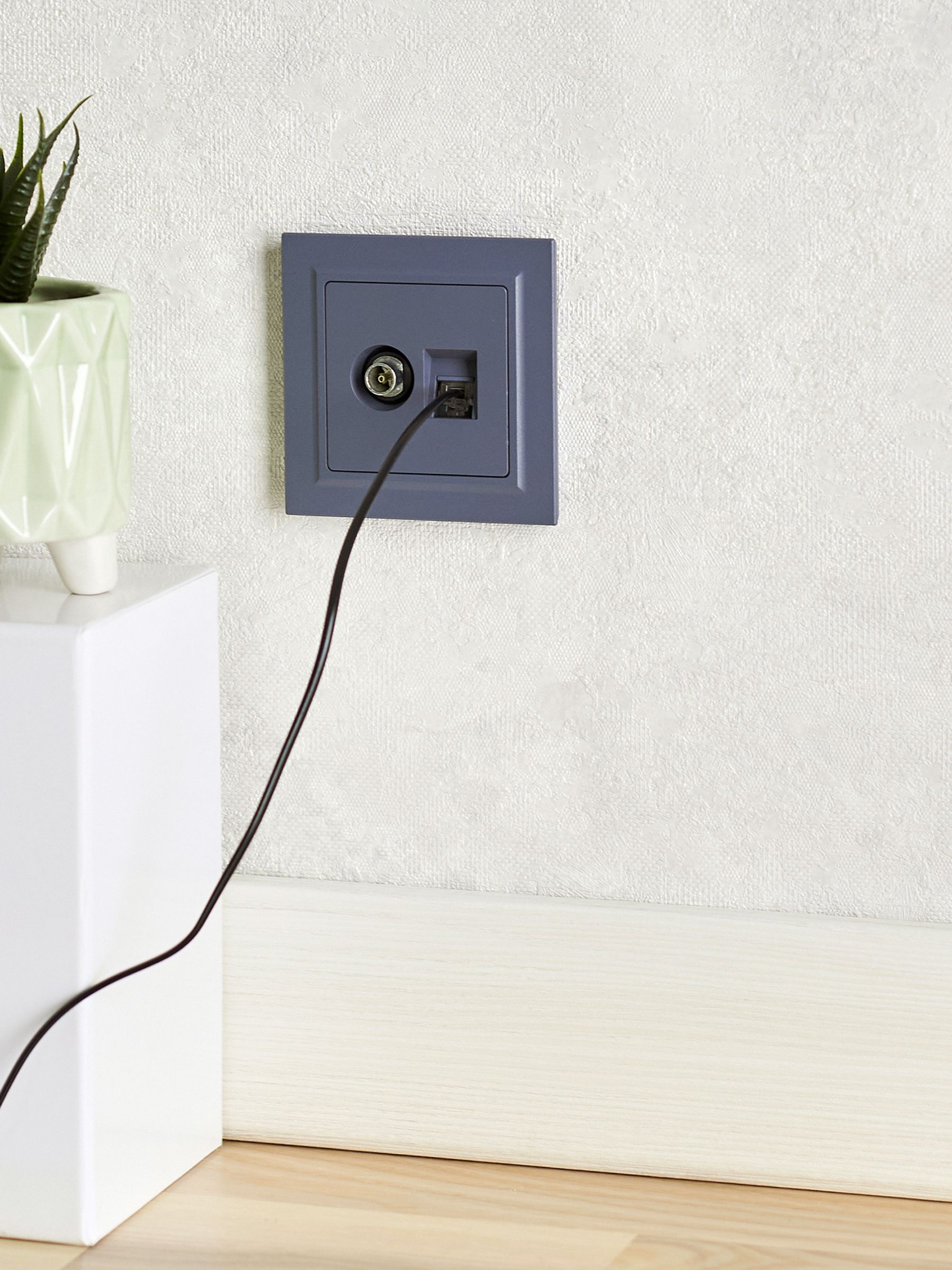 BRITE Розетка двойная TV+RJ45 кат.5E РТВ/РК12-БрМ маренго ИЭК