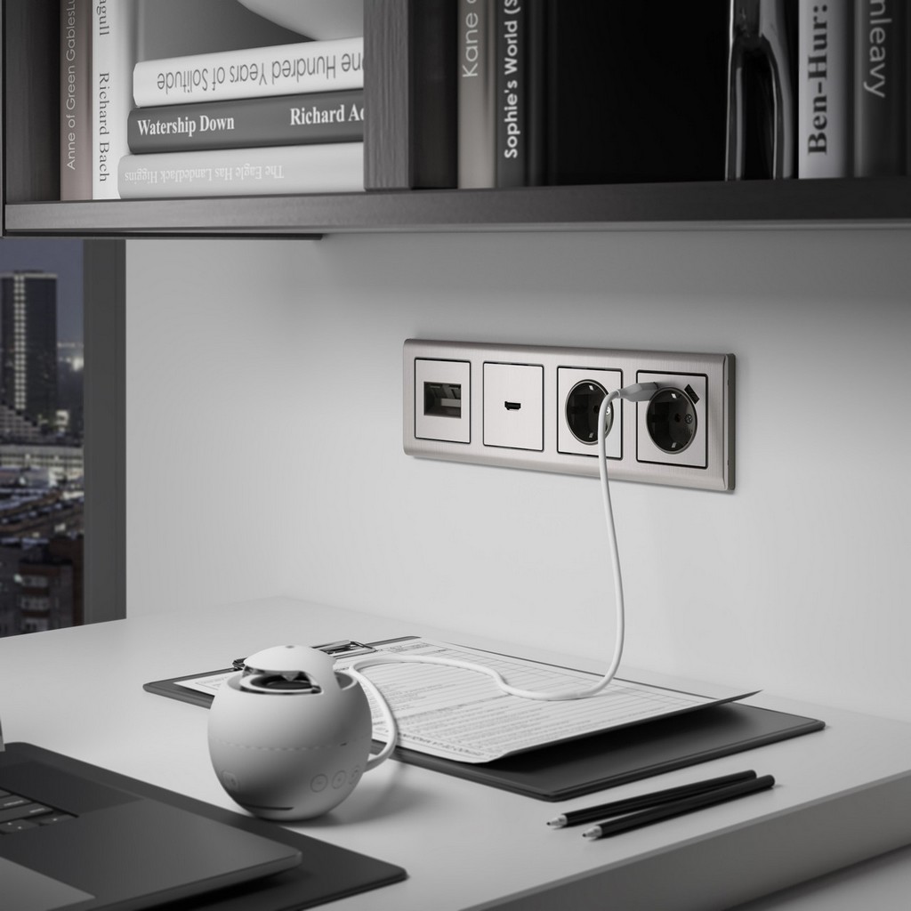 Накладка для USB розетки /W1179502 (глянцевый никель)