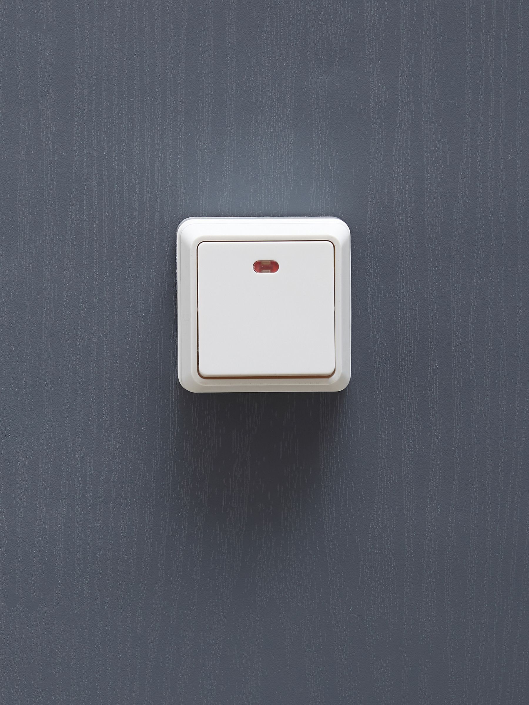 Выключатель ВС20-1-1-ОБ 1кл с инд 10А откр.уст. ОКТАВА (белый) ИЭК