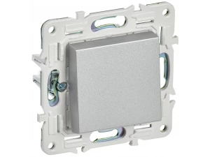 SKANDY Выключатель 1-клавишный проходной 10А SK-V02S серебряный IEK