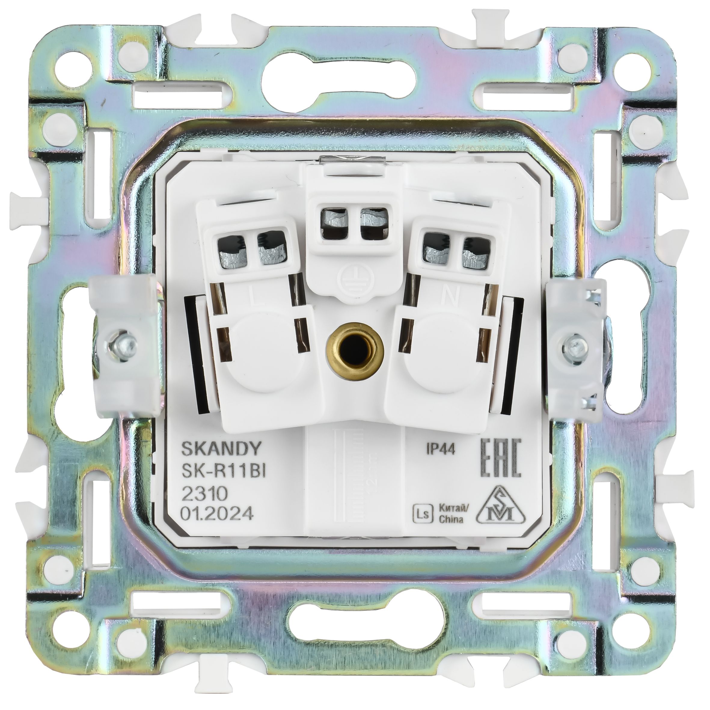 SKANDY Розетка 1-местная с заземлением с защитными шторками и крышкой 16А IP44 SK-R11Bl черный IEK
