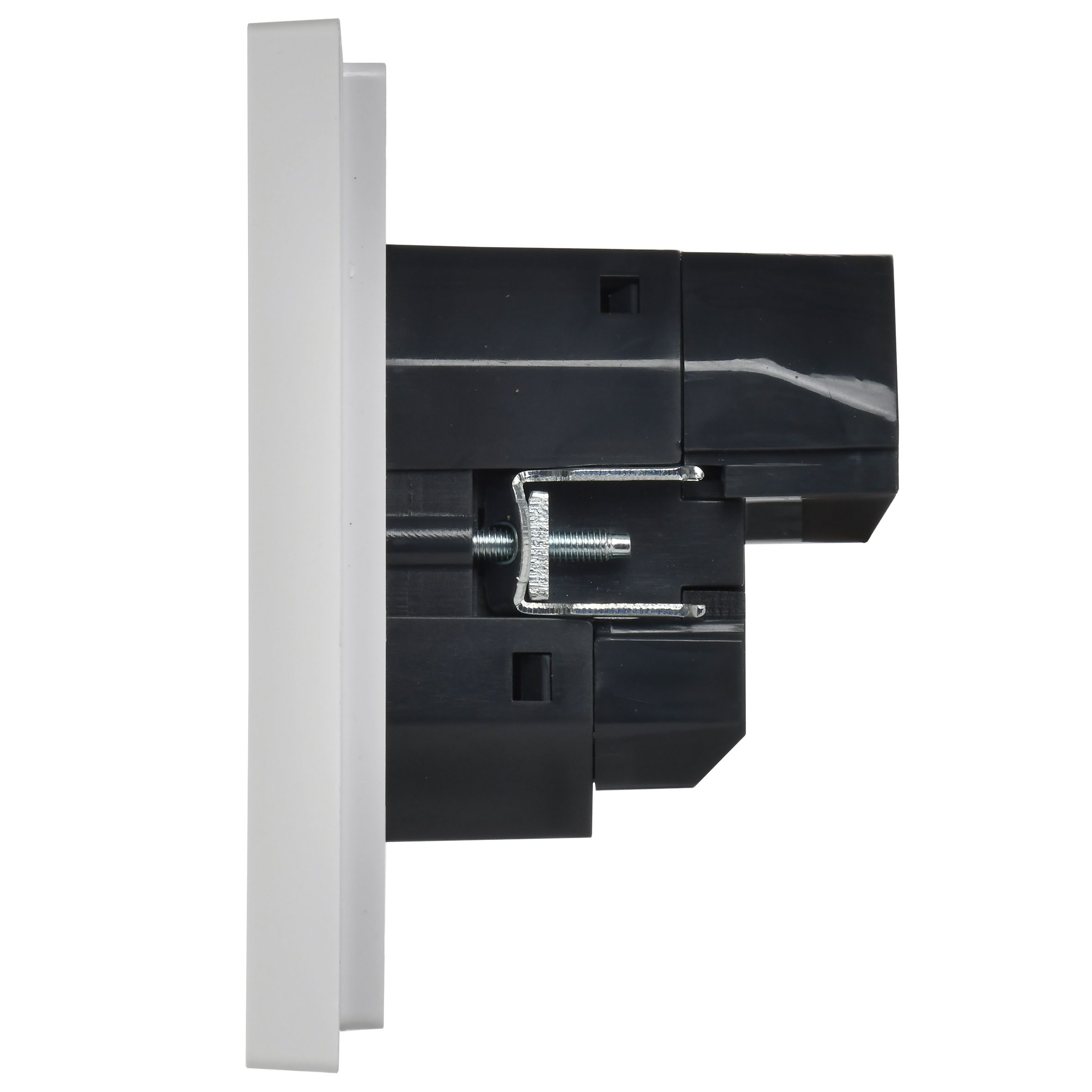 FORTE&PIANO Розетка 1мест с заземлением со шторками винтовое крепл. 16А USB A+C 18Вт FP247 белый ИЭК