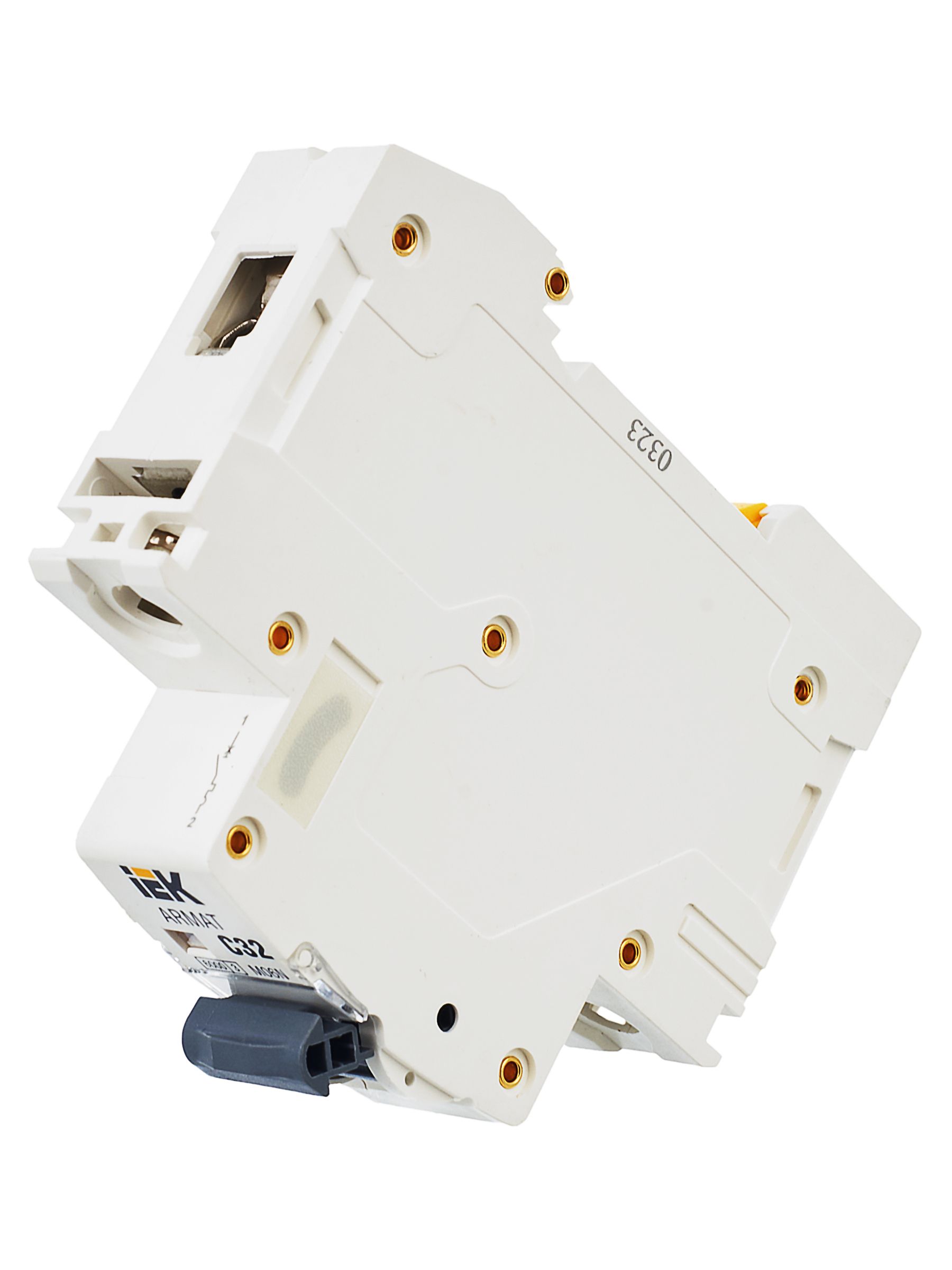 ARMAT Автоматический выключатель M06N 1P C 32А IEK