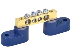 Шина N 'ноль' на двух угловых изоляторах ШНИ-6х9-4-У2-С IEK