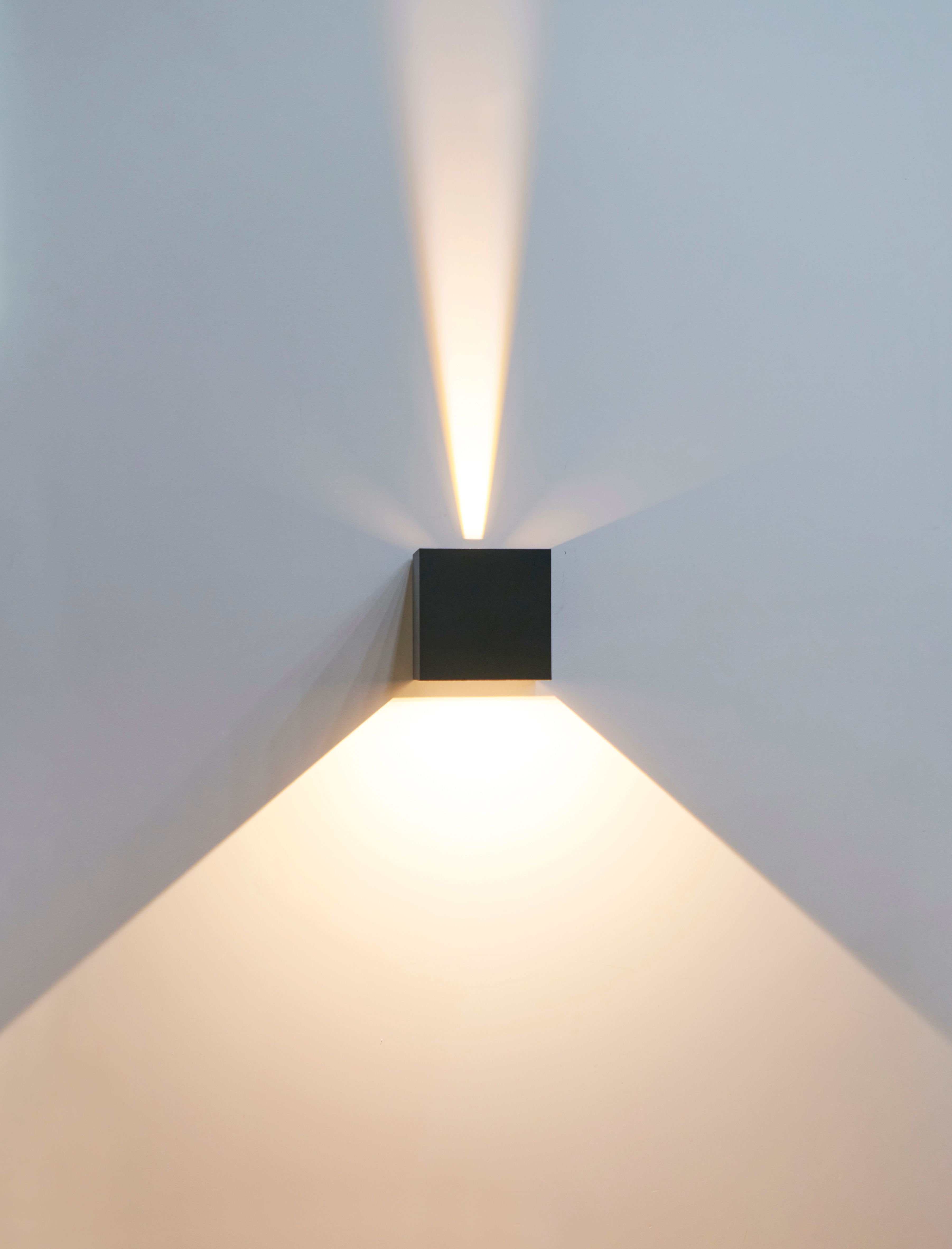 Светильник уличный светодиодный 5111 настенный 6Вт 4000К IP65 серый IEK