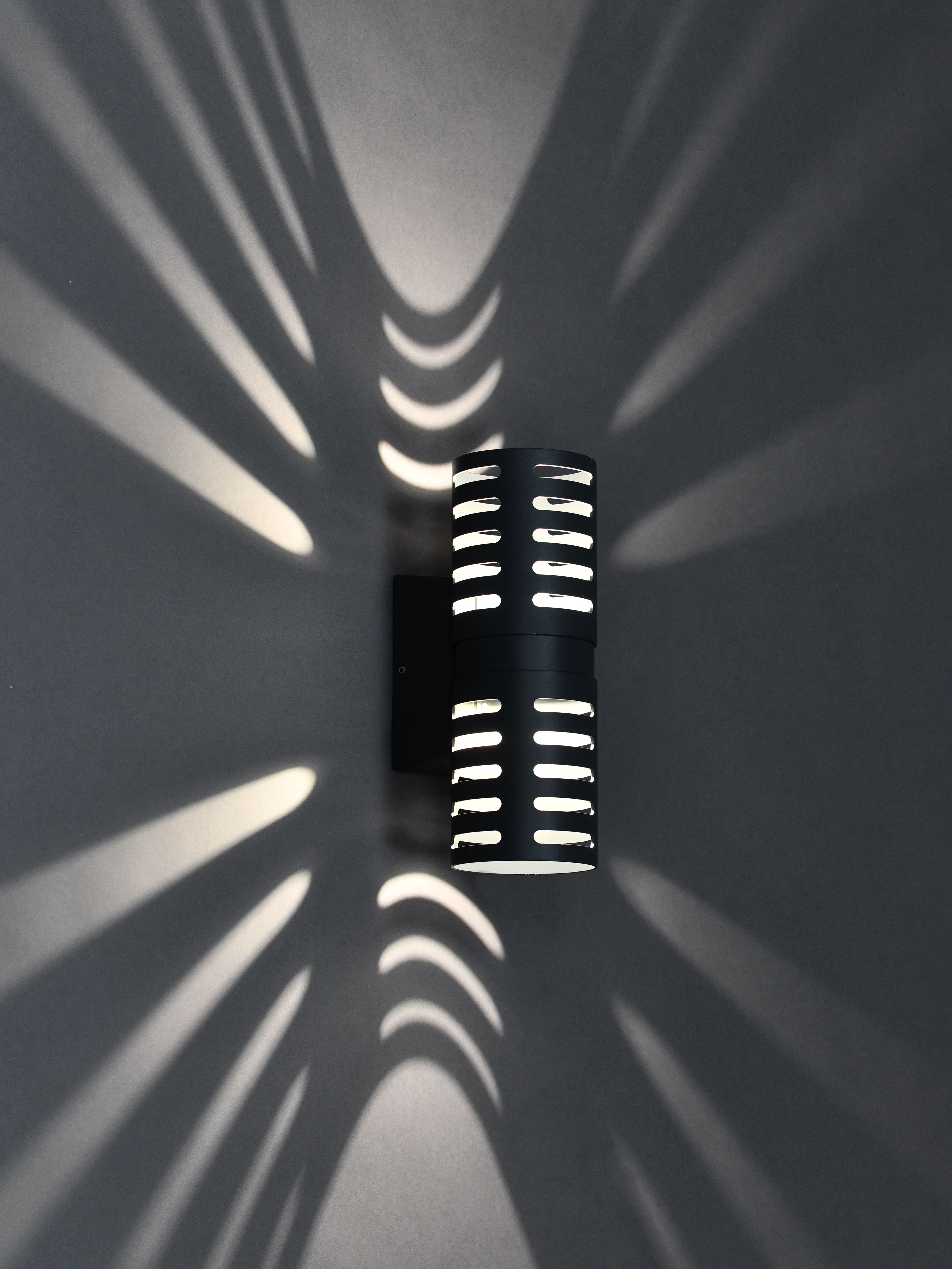 Светильник уличный светодиодный 5102 настенный 10Вт 4000К IP54 серый IEK