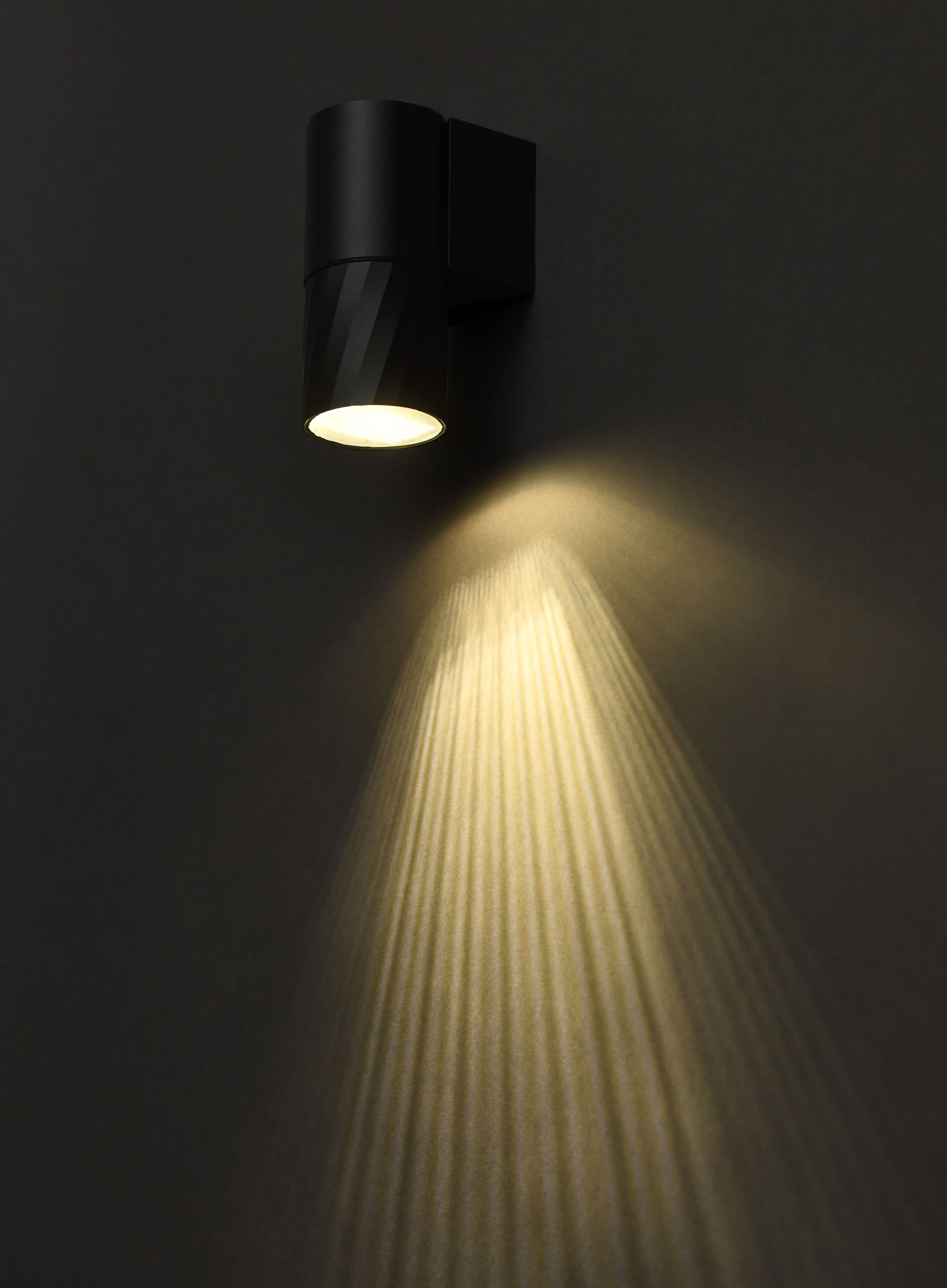 Светильник уличный 5220 настенный под лампу GU10 IP65 черный IEK