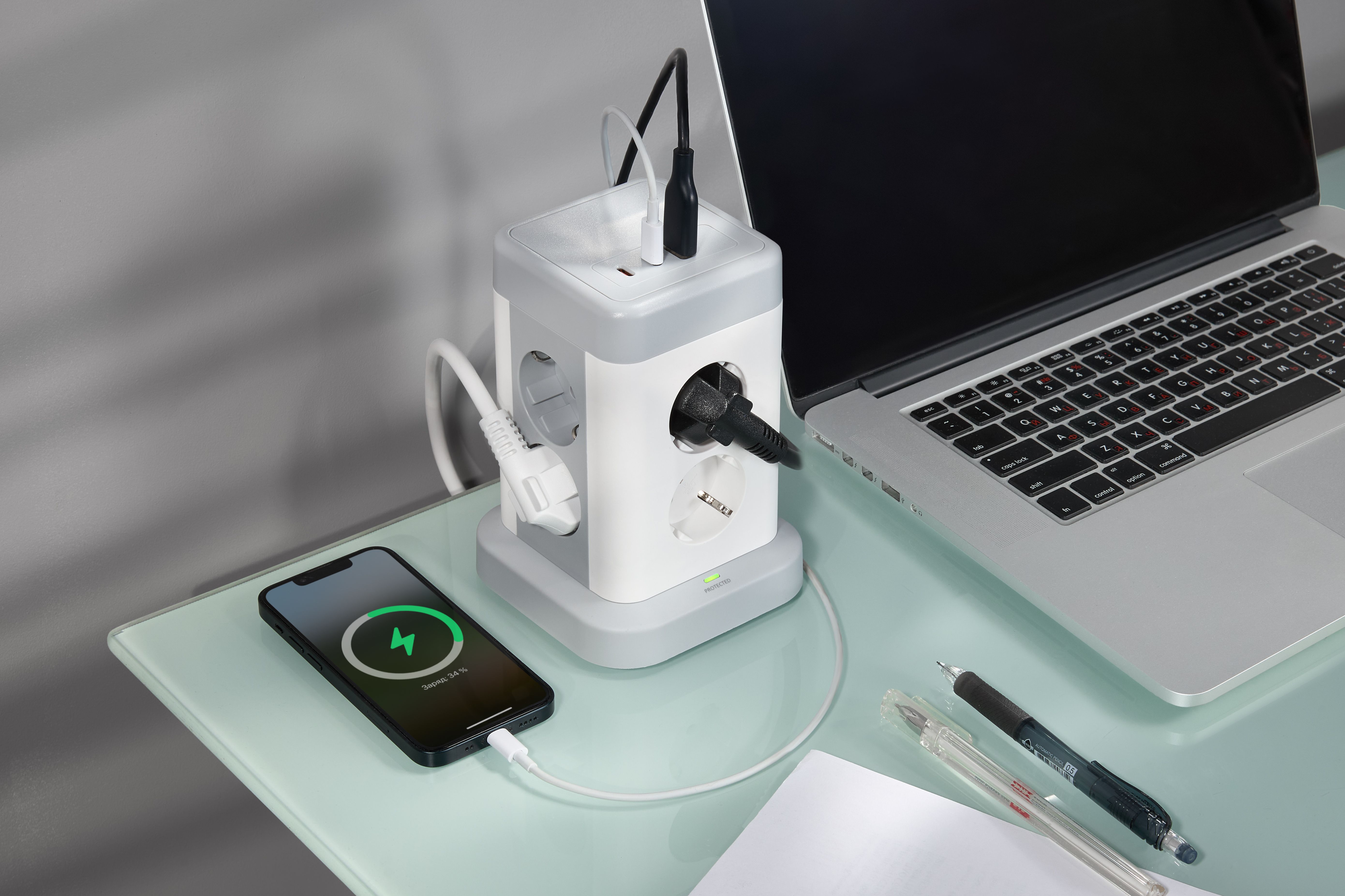 DOMINIC Удлинитель У08K 8 мест 2P+PE 1,5м 3х1,0мм2 16А/250В USB A+C 20Вт серый ИЭК